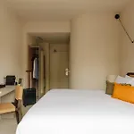 Crisol Promenade Hotel