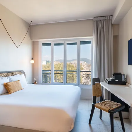 Crisol Promenade Hotel Niza