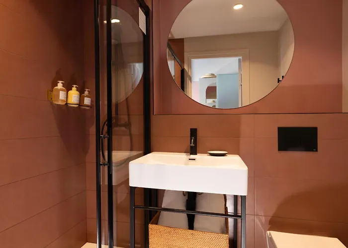 Crisol Promenade Hotel *