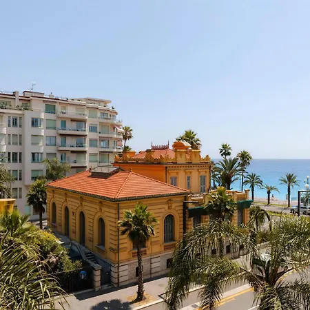 Crisol Promenade Hotel Niza