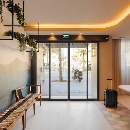 Hotel Crisol Promenade *